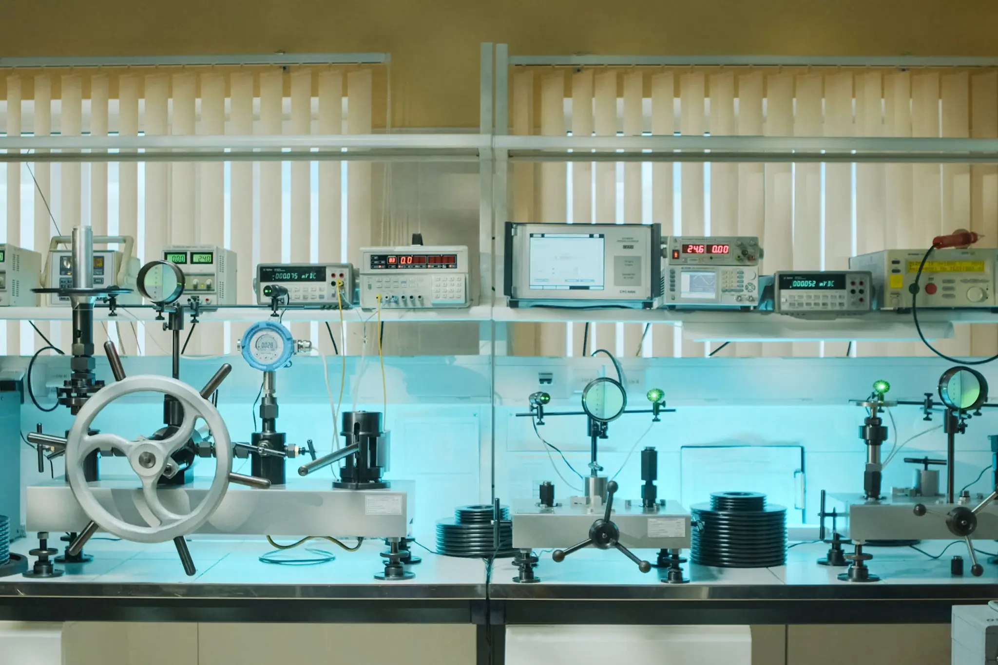 High-tech lab apparatus and gadgets